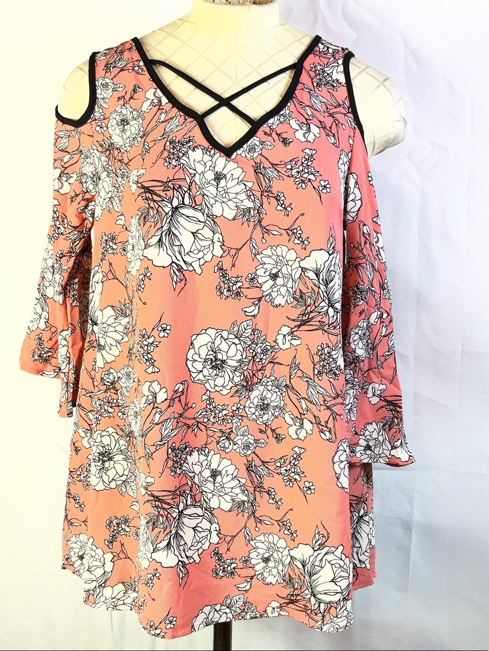 Anthropologie Ella Mara Cold Shoulder 3/4 Length Sleeve Floral Blouse Size Small